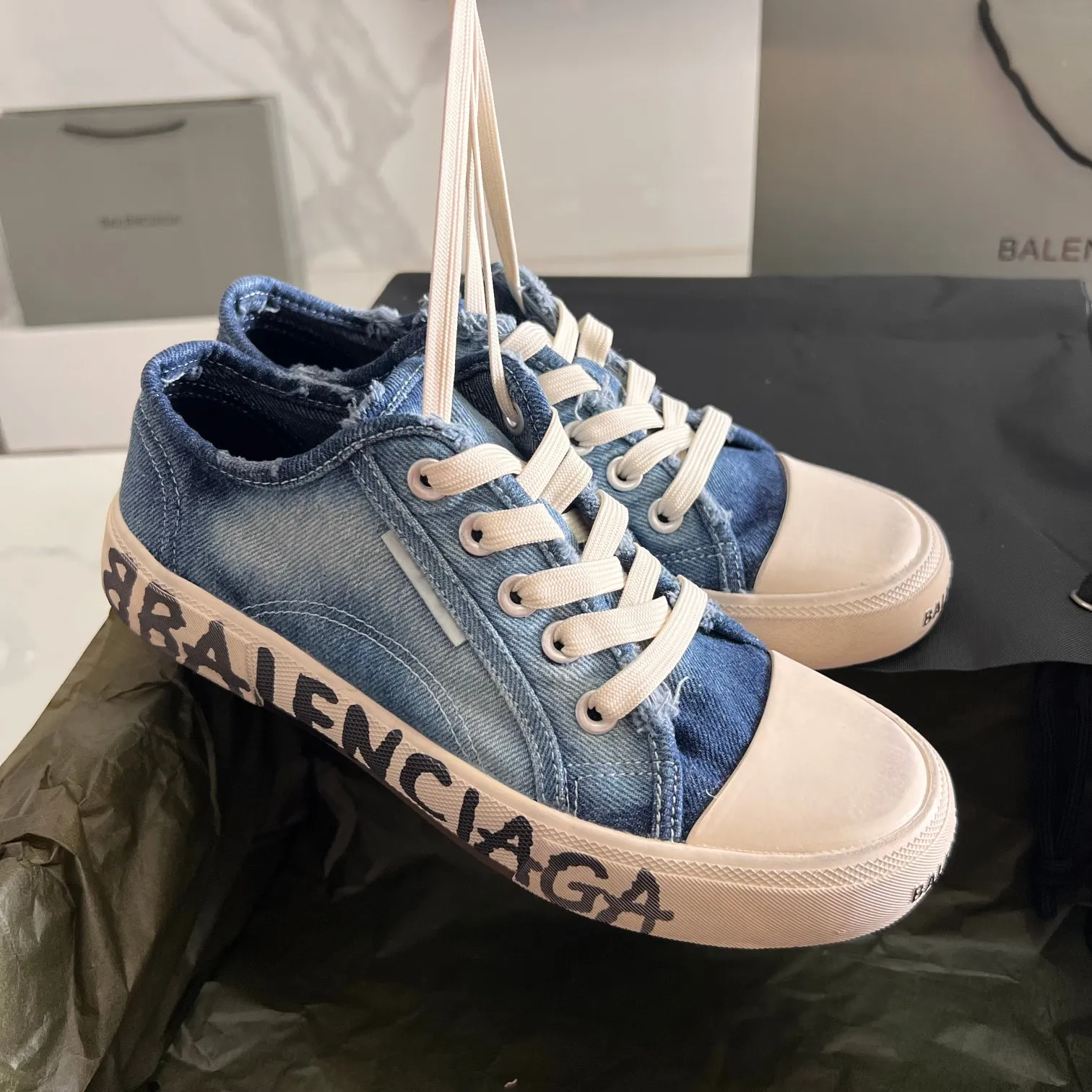 👟👟Ex-factory price 460👟👟 Elastic denim depiction BALENCIAGA Summer must-have new color real-life hand-painted washed and aged production process with original packaging Code number: 35-44 (45 customized)